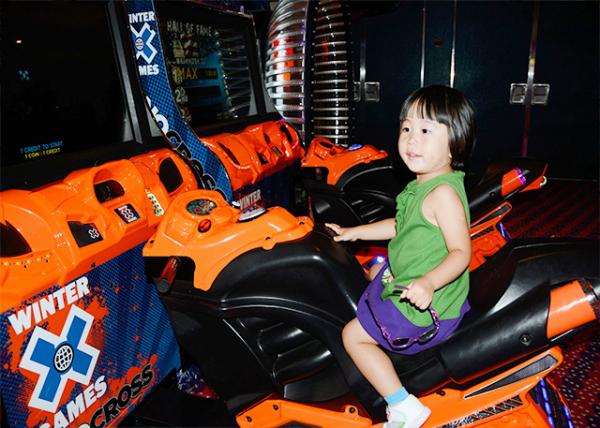 21_2014-08-05_Carnival Glory_Snow Moto Driving Motion Simulator -10001.jpg