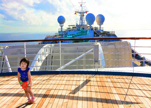 29_2014-08-07_Carnival Glory_Strong Wind Blowed off Serenity Deck �����װ�.jpg