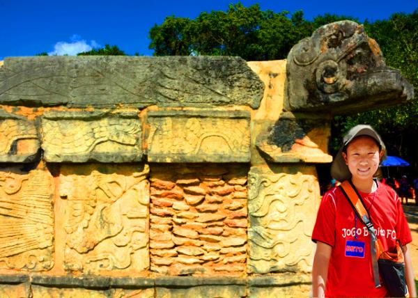 23_2014-11-03_Stone Skull Platform (Tzompantli)_Kukulkan (Feathered Serpent), the Maya Snake Deity-10001.jpg