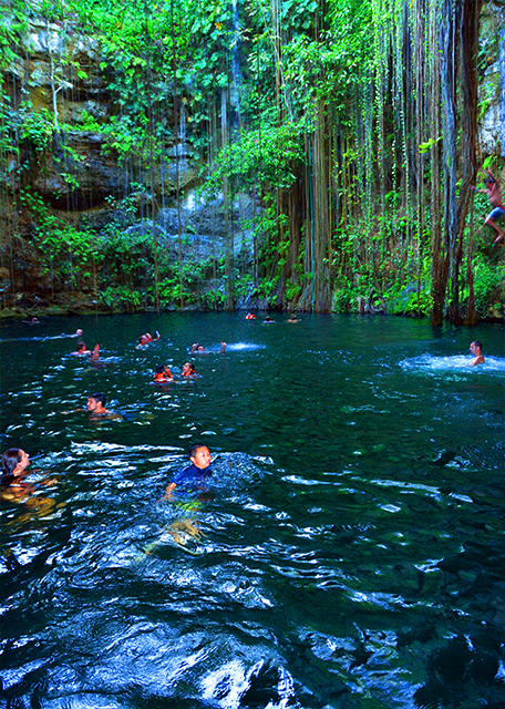 50_2014-11-03_Ik Kil_Cenote-90001.jpg