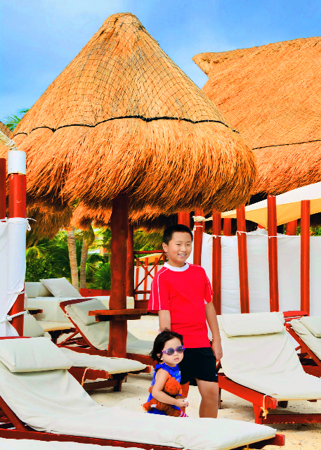 06_2014-11-04_Playa Mujeres_Beach Cabanas-30001.jpg