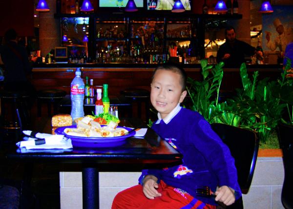 01_12-16-09_ Mexican Restaurant @ San Francisco Airport �f��ɽ�C����ī����͏d.JPG