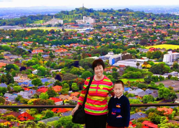 01_12-18-09_ Auckland Viewed from Mt. Eden ������ɽԶ���¿���-10001.jpg