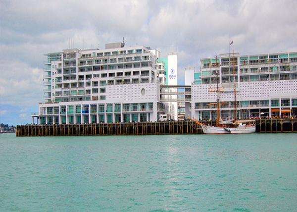 17_12-18-09_ Princes Wharf, a Former Commercial Wharf on the Waterfront.jpg