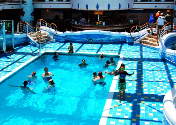 07_12-23-09_  Diamond Princess_Pool.jpg