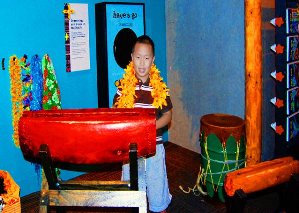 15_12-24-09_ Te Papa Museum_Maori Drum0001.jpg