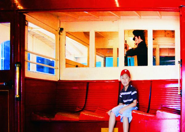 31_12-24-09_ Red Funicular Cable Car ��ɫ�³�0001.JPG