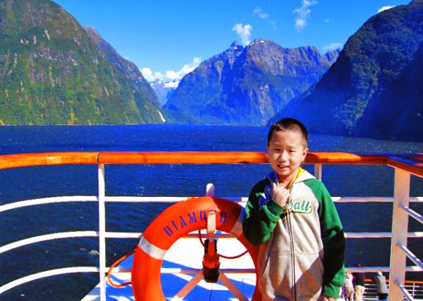 17_12-27-09_ Milford Sound_Gertrude's Saddle in Distance Զ��Ϊ��ǹ��������-50001.jpg