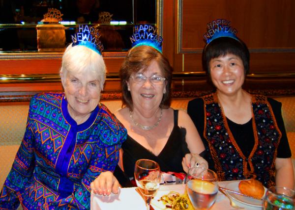17_12-31-09_ Diamond Princess_Helen-Trish-Hongxia0001.JPG