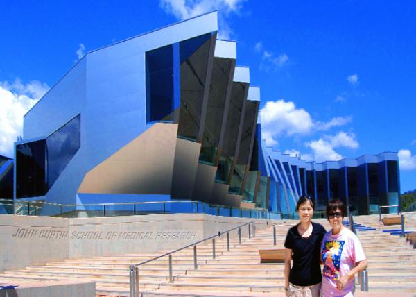 31_01-05-10_ Med Research @ Australian National Univ �Ĵ����ǹ�����ѧ��ҽѧ�о���¥-10001.jpg