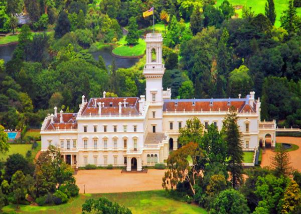 17_01-02-10_ Bldg_Goverment House, the Official Residence of the Governor of Victoria in the 19th-Century Italianate Style.jpg