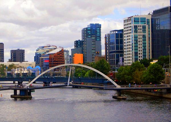 41_01-02-10_ Bridge Evan Walker Designed in Tied-Arch over Yarra River in 1990-20001.jpg