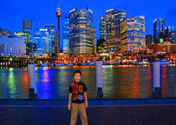 31_01-11-10_ Darling Harbour @ Night.JPG