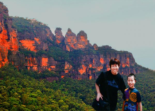 03_01-07-10_ 3 Sisters Formed by Land Erosion @ Echo Point Lookout ���ط绯����-10001.jpg