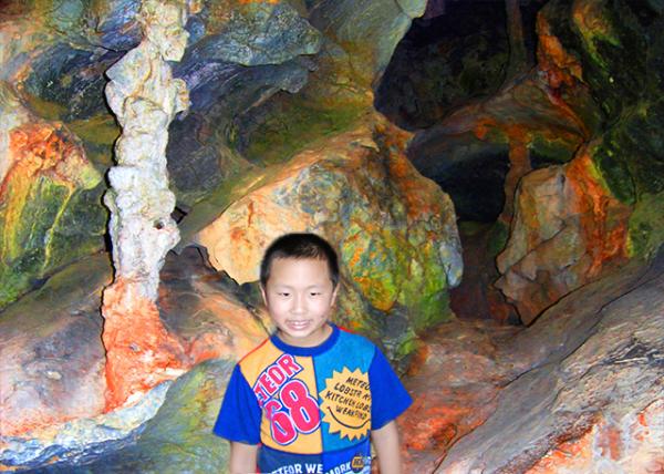 26_01-11-10_ Jenolan Caves_Stalagmite Pillar-10001.jpg