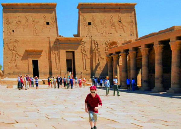 15_04-06-11_ 2nd Pylon of the Philae Temple �����������ڶ�����-80001.JPG