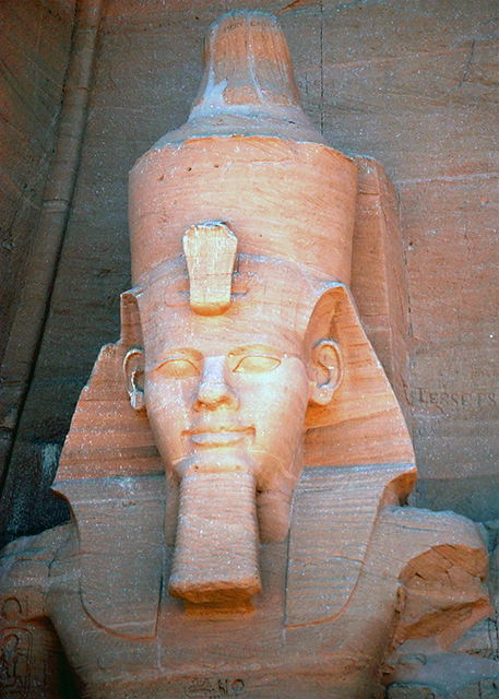 1782786620131928.jpg 03_04-06-11_ Statue of Ramses II w Upper Crown “上埃及”皇冠0001.JPG