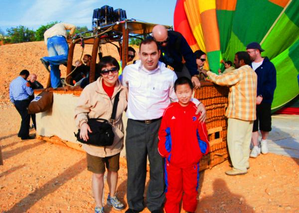 01_04-08-11_ Meet the Pilot for Hot Balloon Ride over Thebes ��������εױ�˹��֪�����Ա 0001.JPG