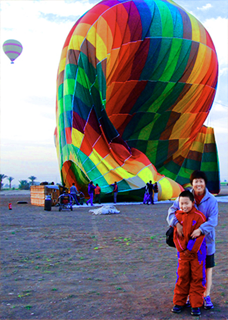 1782858930132431.jpg 03_04-08-11_ Hot-Air Balloon_Surprisingly Cool Desert Morning, Even Dropping to Near Freezing.jpg