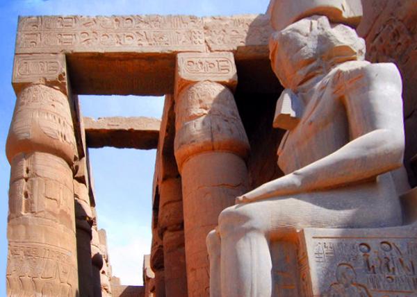 06_04-09-11_ 1st Pylon Built by Ramses II-80001.JPG