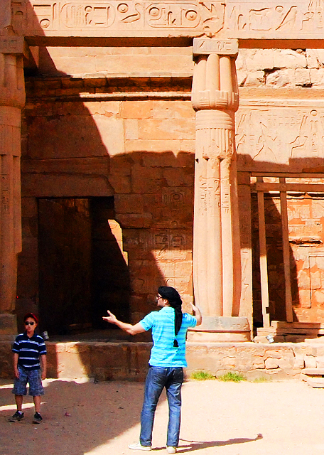 12_04-09-11_ Court of Ramses II ������˹�����㳡-20001.JPG