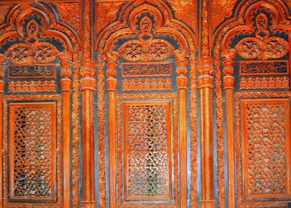 52_04-12-11_ Mohamed Ali Coffin_ Cairo0001.JPG
