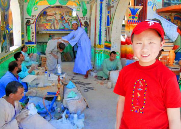 01_04-08-11_ Abalaster Shop, Luxor ¬������ѩ��ʯ������-10001.JPG