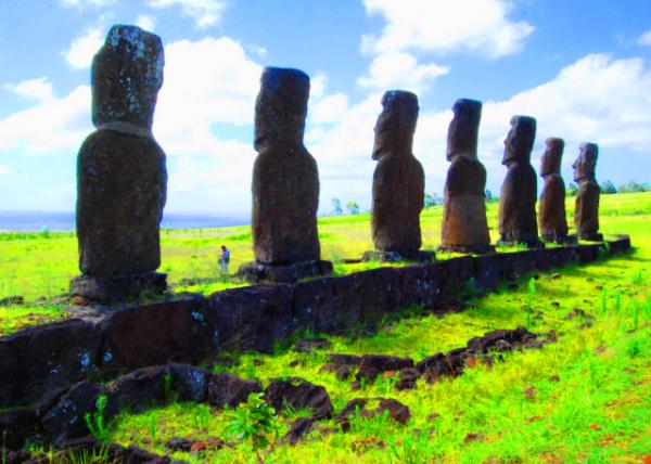 18_12-18-12_ Ahu Akivi, the Only Site Where Moai Were Not Facing Inland-70001.JPG