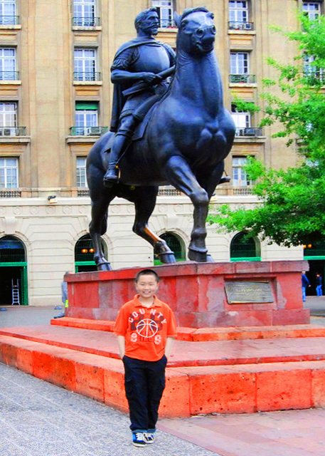 20_12-20-12_ Statue of Pedro de Valdivia, A Spanish Conquistador & the 1st Royal Governor of Chile ��������ޡ��Ͷ���ά�ǡ������������������һ�������ʼ��ܶ�-10001.JPG