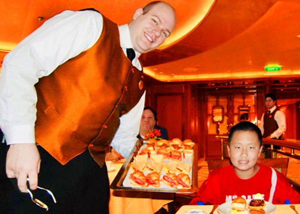 06_12-25-12_ Star Princess_Snack-50001.JPG
