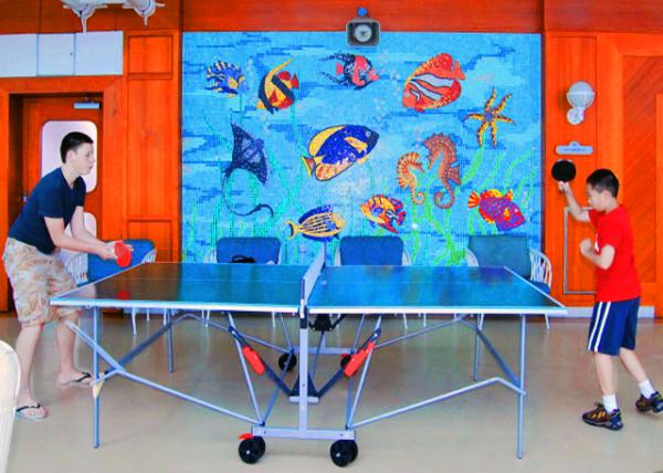 13_12-25-12_ Star Princess_Table Tennis_Forehand-20001.JPG