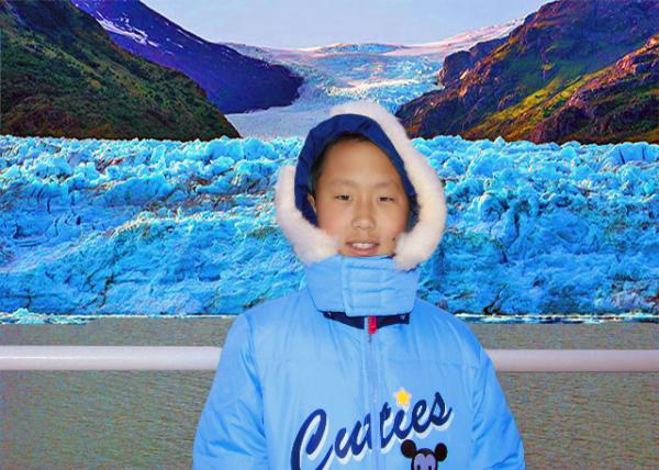 01_12-26-12_ Amalia Glacier w Its Intense Blue Color, Caused by the Density of the Glacial Ice & the Compression of Air Bubbles inside-10001.jpg