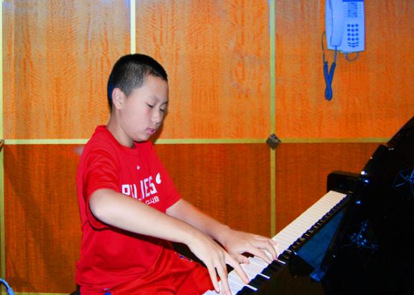13_12-29-12_ Star Princess_Piano.jpg