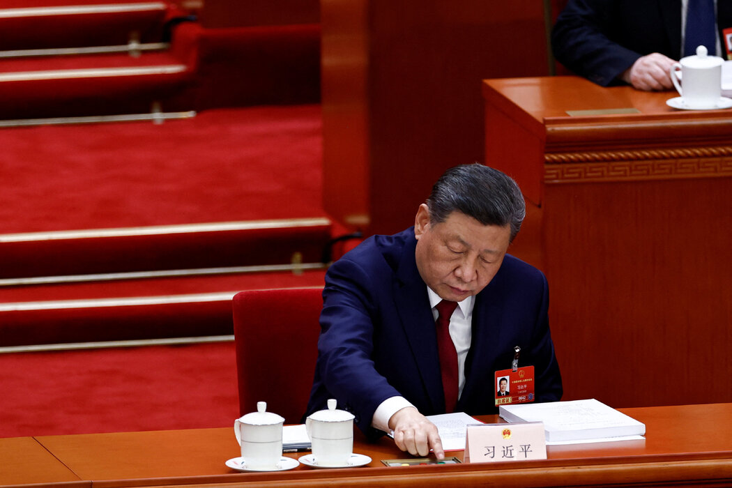 中国最高领导人习近平在北京参加民族团结法表决。在习近平的领导下，中共对任何针对其少数民族政策的批评变得愈发不能容忍。