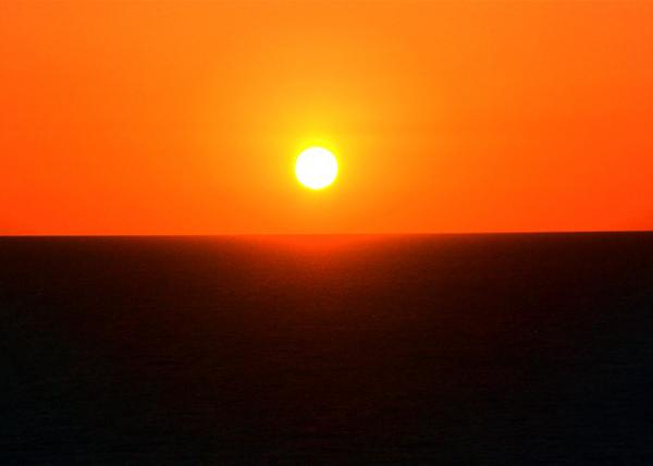 05_01-03-13_ Sunset over South Atlantic Ocean �ϴ���������0001.JPG