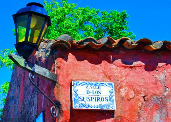 09_01-03-13_ Wrought-Iron Lamp in Street of Sighs ������0001.JPG