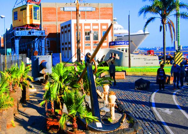 35_01-03-13_ Graf Spee Monument in the Commercial Port, Montevideo.jpg