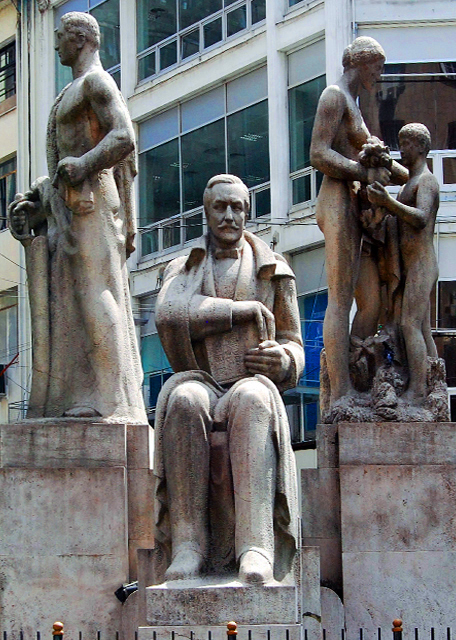 1783397390262877.jpg 40_2013-01-05_24_Monument to Roque Saenz Pena, an Argentine Politician & Lawyer.jpg