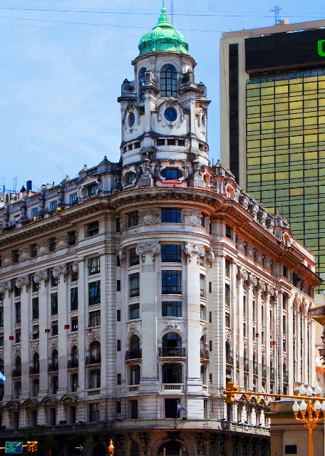 1783454691913336.jpg 22_2013-01-05_Banco Argentino Uruguayo Bldg in the Beaux-Arts Architecture Completed in 1928.jpg