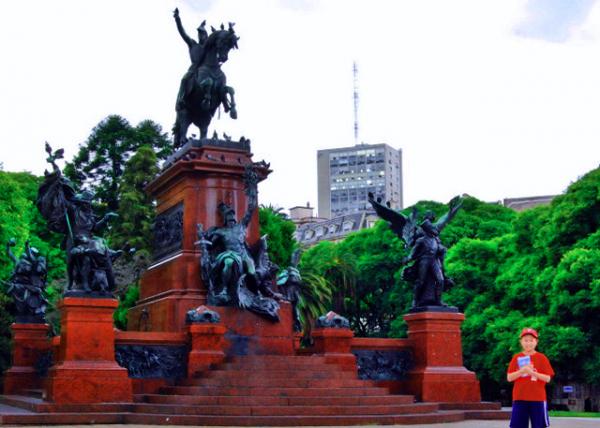 13_01-05-13_ Plaza San Martin_Monument to Jos�� de San Mart��n ʥ�����㳡��ʥ�����������-20001.JPG