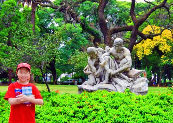 14_01-05-13_ Plaza San Martin_The Doubt Sculpture-10001.JPG