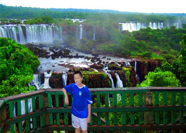 14_01-07-13_ Chico Alf��rez Waterfall w the Serene Beauty, Brazil-20001.jpg