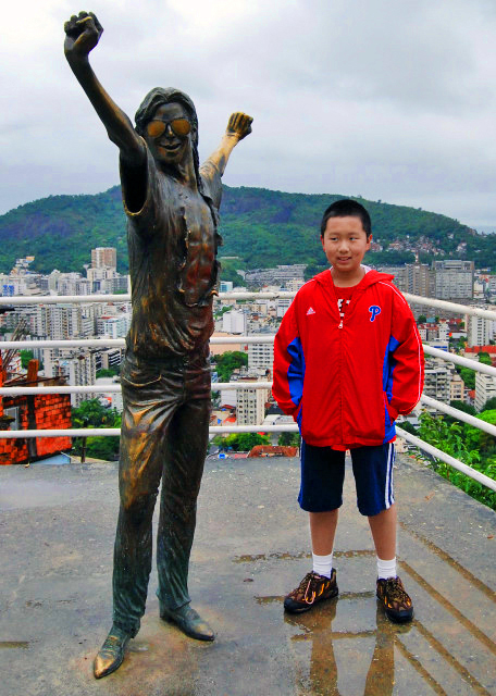 1783717521899917.jpg 33_01-11-13_ Santa Marta Favela_They Don't Care About Us by Michael Jackson 迈克尔·杰克逊《他们不在乎我们》-80001.JPG
