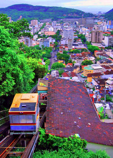 1783717721621704.jpg 35_01-11-13_ Santa Marta's Favela_Tram 有轨电车-20001.JPG