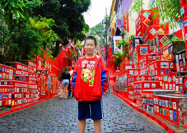 52_01-11-13_ Escadaria Selar��n_Over 2000 Tiles Collected from over 60 Countries around the World ������60��������ռ�����2000����ש-10001.JPG