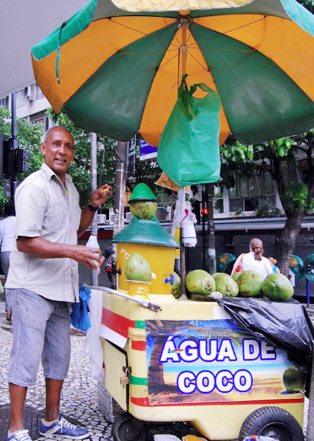 1783730334239293.jpg 93_01-11-13_ Coconut Milk Vendor 椰汁地摊0001.JPG
