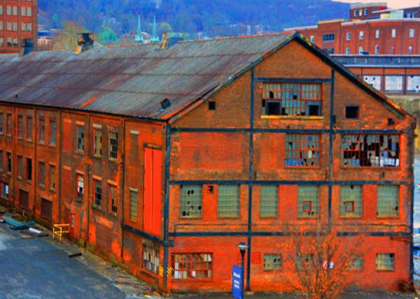 31_2022-01-02_One of the Few Preseved Bldgs0001.JPG
