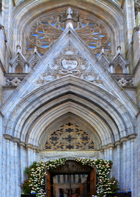 02_2024-04-06_St Patrick's Cathedral_Ornate Entrance-20001.JPG