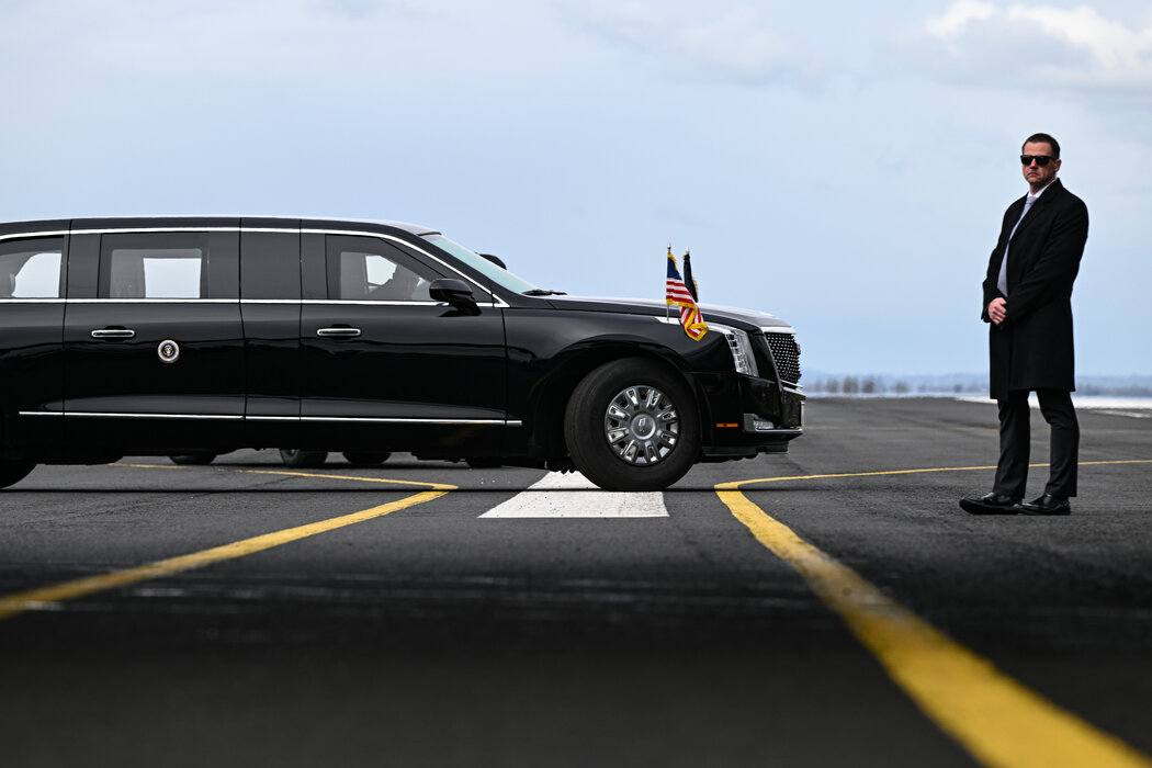 2023年拜登總統訪問北愛爾蘭。這輛裝甲總統專車的綽號是“野獸”。