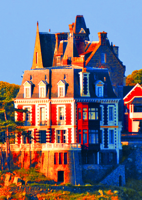2024-06-20_06_Les Roches Brunes Built in 1893_ the Only Louis XIII Style Bldg0001.JPG